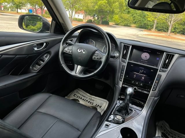 Used 2017 INFINITI Q50 2.0t w/ Moonroof Package RWD image 29