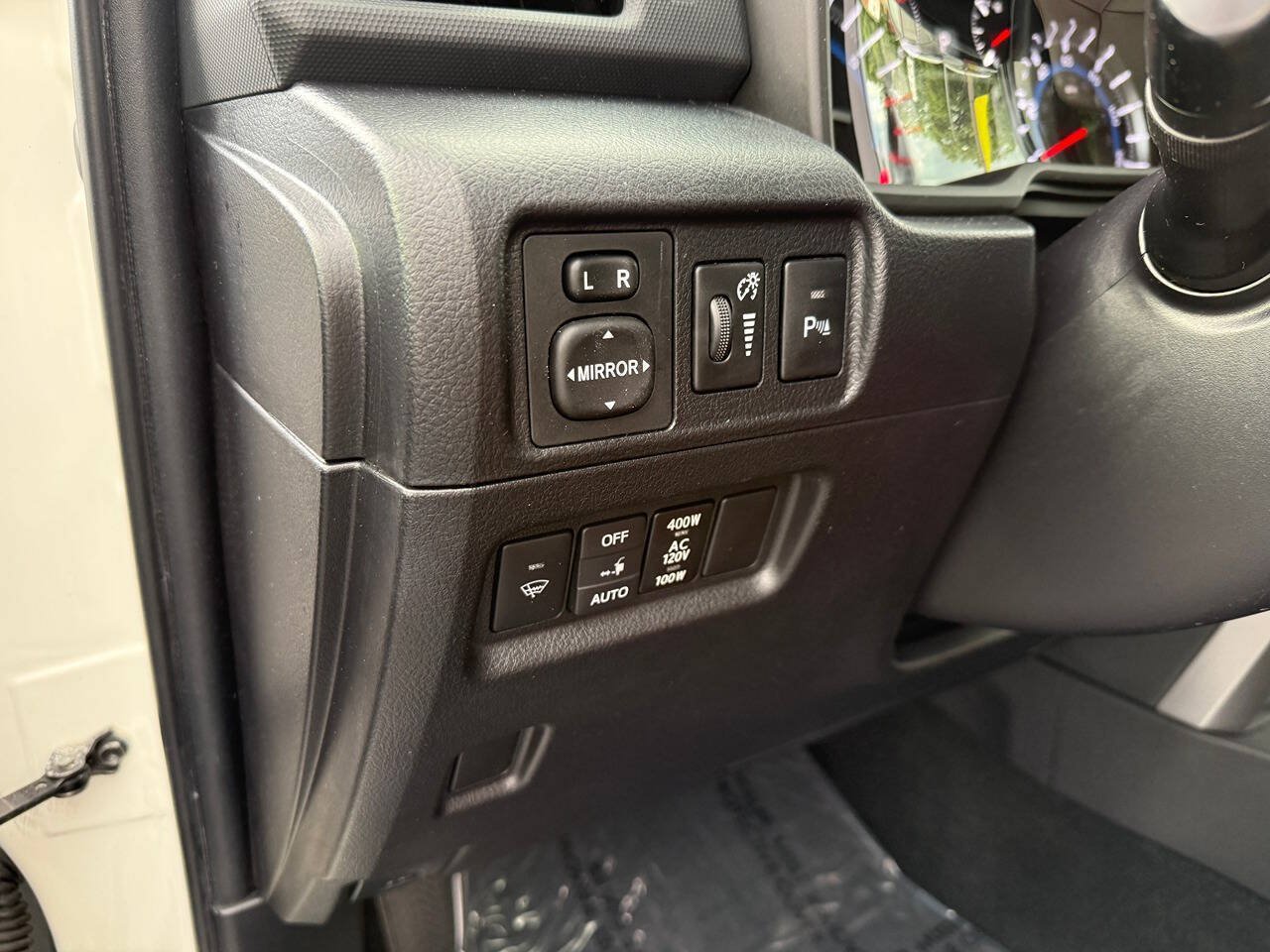 Used 2016 Toyota 4Runner Limited AWD/4WD image 14