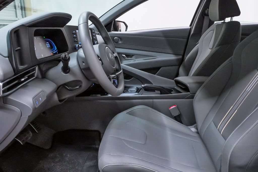 Certified 2026 Hyundai Elantra Sport FWD image 9