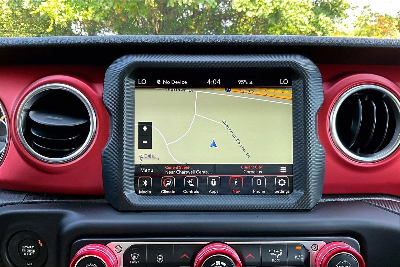 Used 2021 Jeep Gladiator Rubicon AWD/4WD image 13