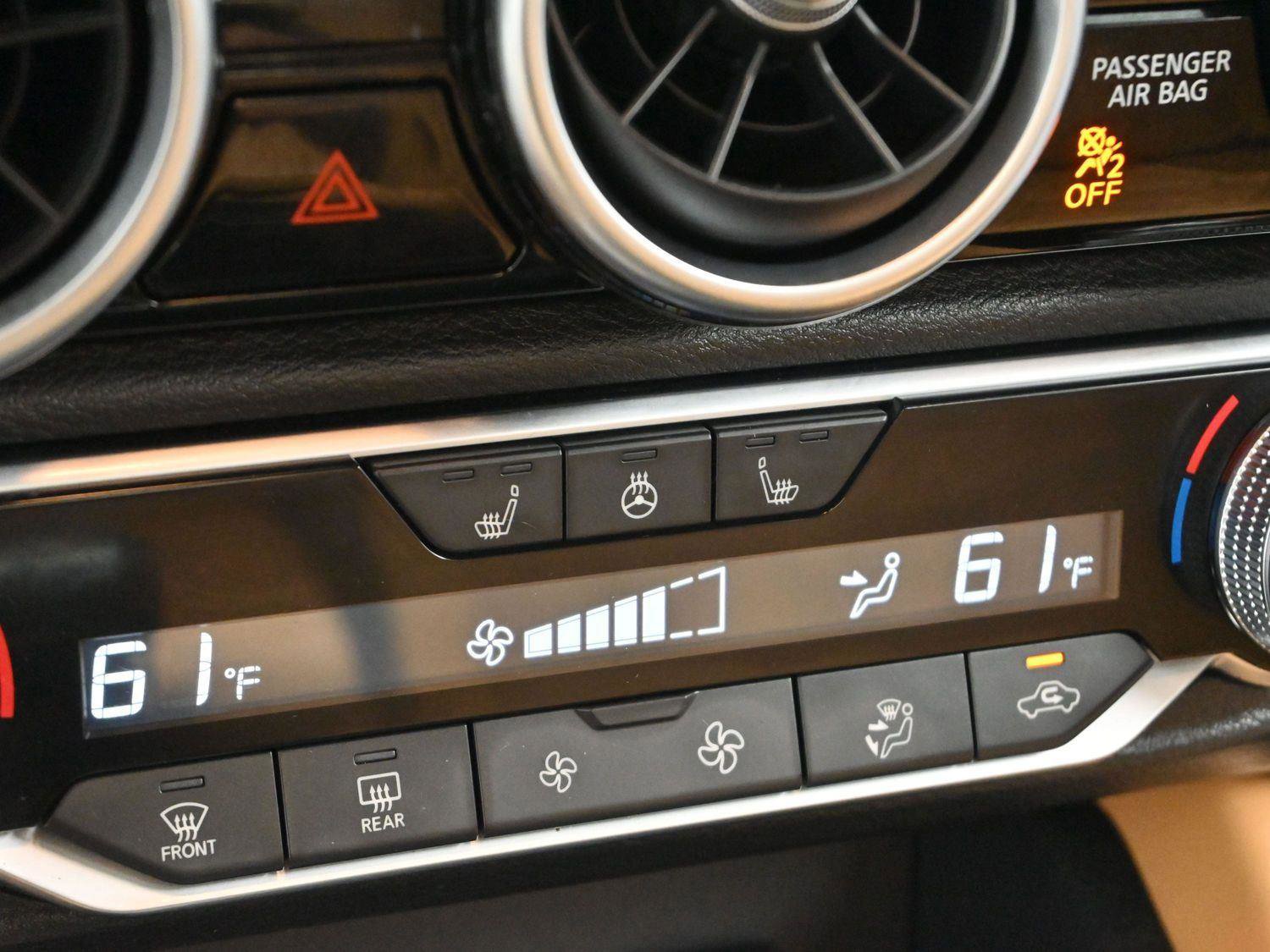 Used 2023 Nissan Sentra SV w/ SV Premium Package FWD image 22