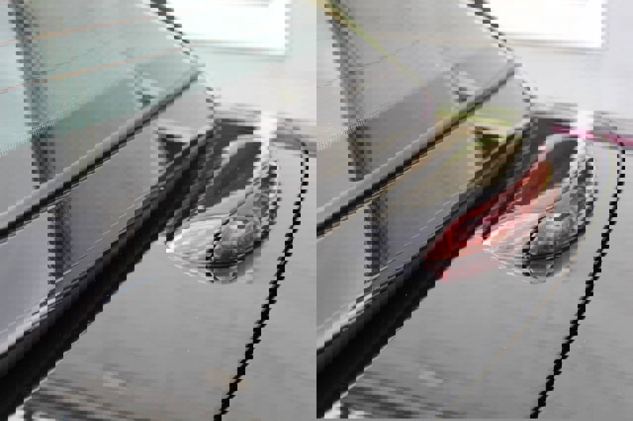 Used 2003 Ford Thunderbird image 26