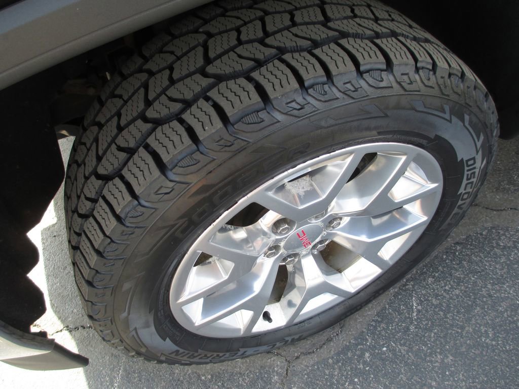 Used 2018 GMC Sierra 1500 SLT w/ SLT Premium Package image 15