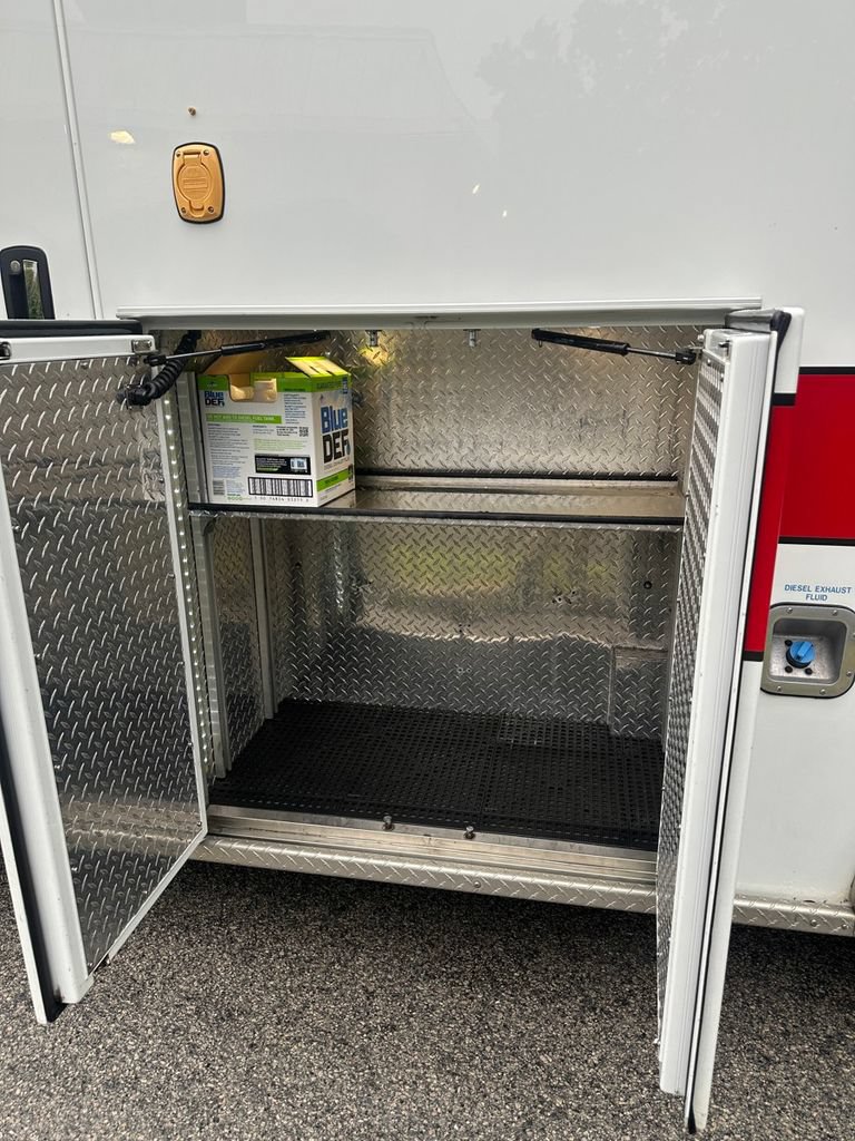 Used 2011 Chevrolet Express 4500 w/ Ambulance Package RWD image 23