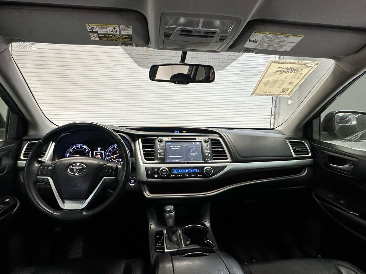 Used 2015 Toyota Highlander XLE FWD image 15