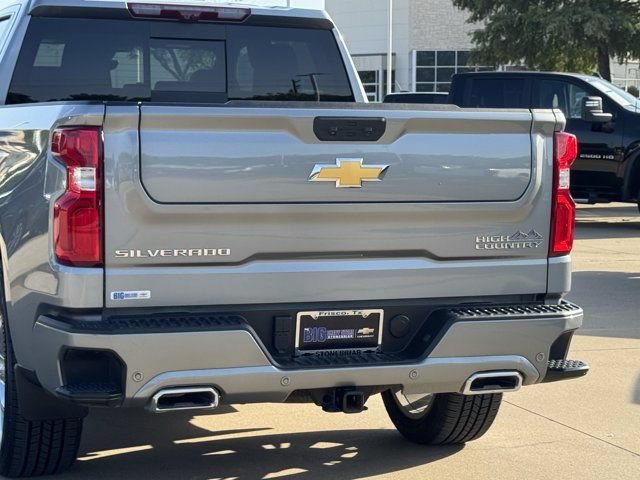 Used 2025 Chevrolet Silverado 1500 High Country AWD/4WD image 8