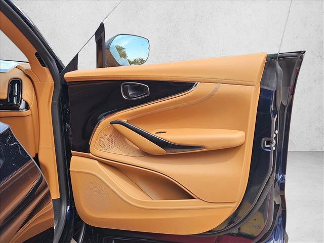 Used 2026 Aston Martin DBX 707 AWD/4WD image 10