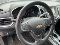 Used 2018 Chevrolet Equinox LT image 12