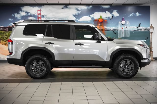 Used 2025 Lexus GX 550 AWD/4WD image 5