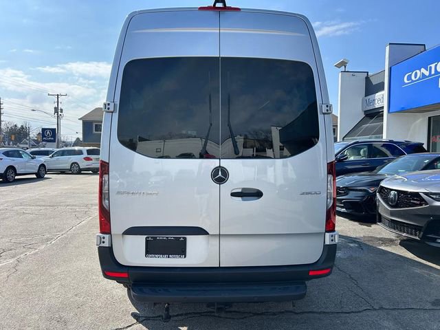Used 2024 Mercedes-Benz Sprinter 2500 image 7