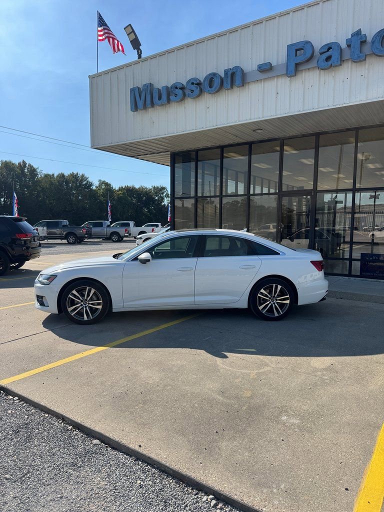 Used 2023 Audi A6 Premium image 3