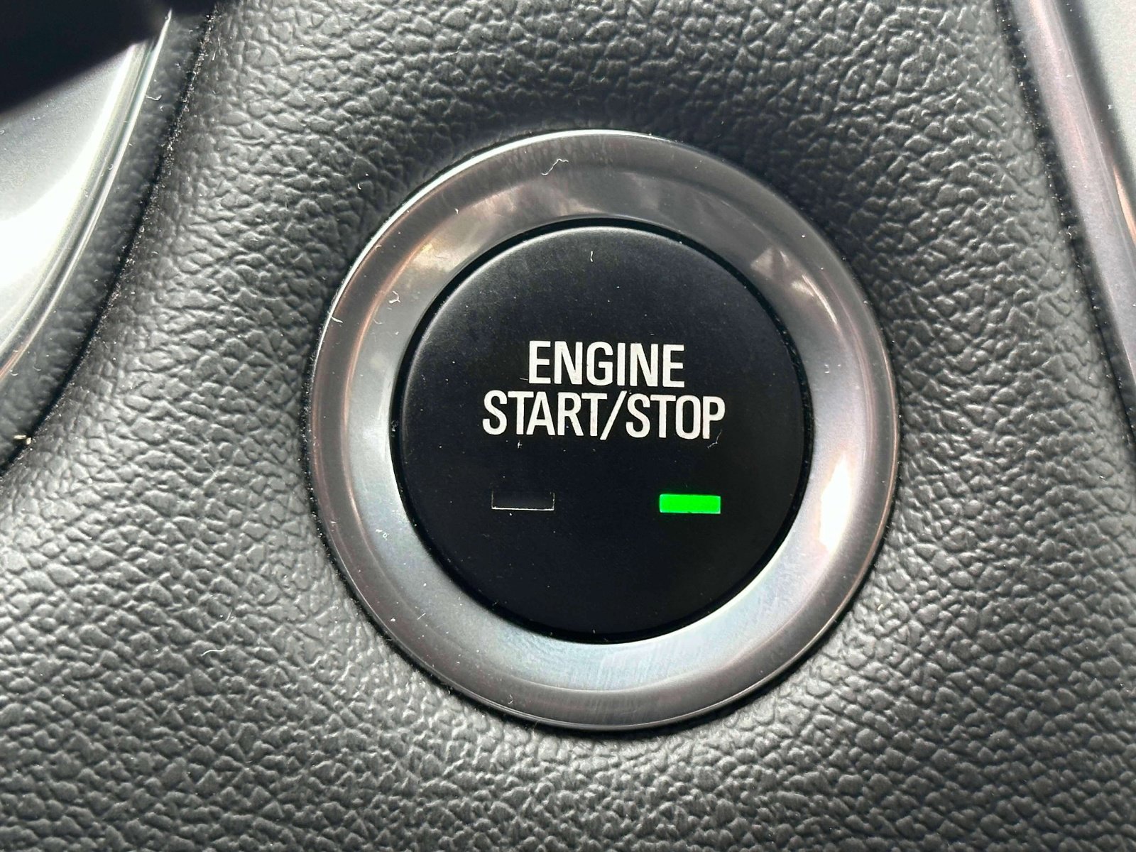 Certified 2022 Chevrolet Traverse LT image 32