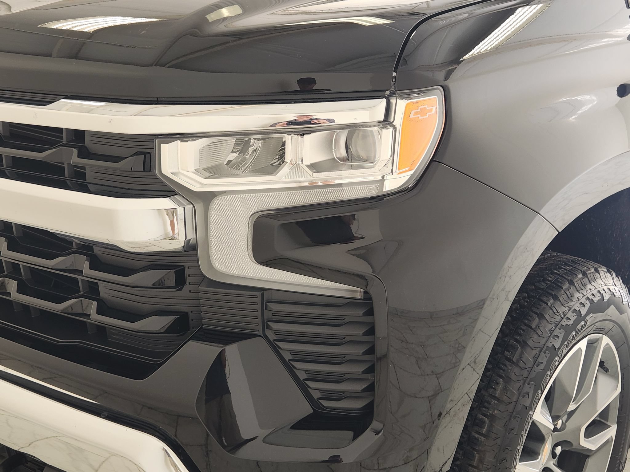 New 2026 Chevrolet Silverado 1500 LT w/ Z71 Off-Road Package AWD/4WD image 9