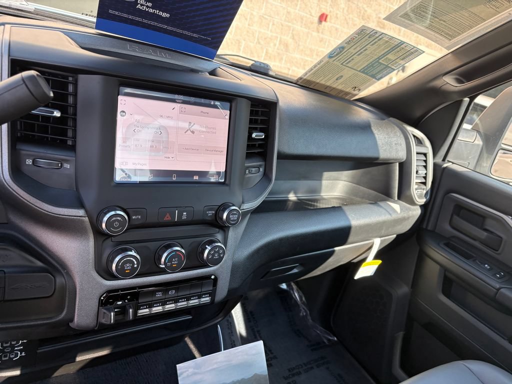 Used 2024 RAM 3500 Tradesman w/ Chrome Appearance Group AWD/4WD image 16
