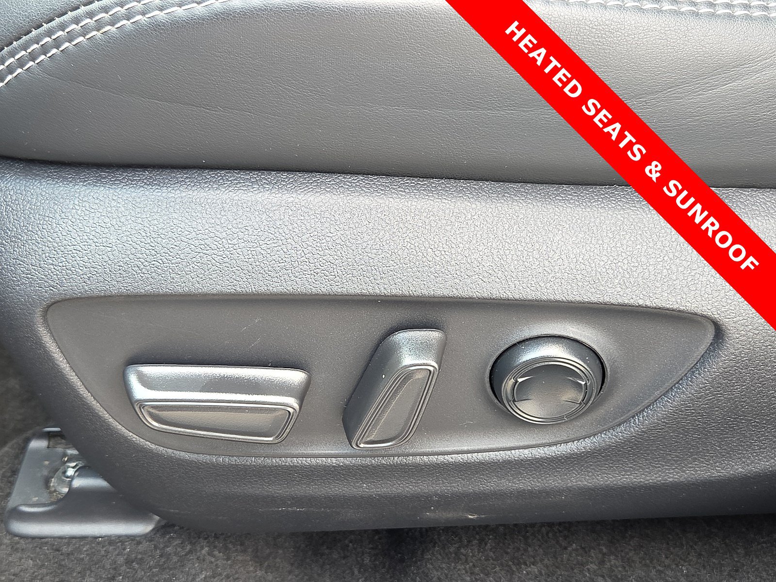 Used 2023 Toyota RAV4 Limited w/ Limited Grade Weather Package FWD image 14