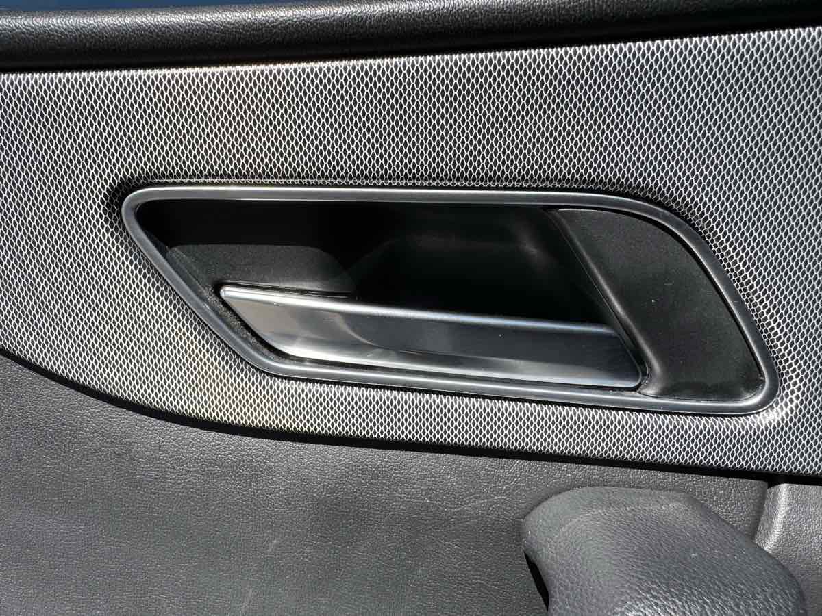 Used 2017 Jaguar F-PACE S image 26