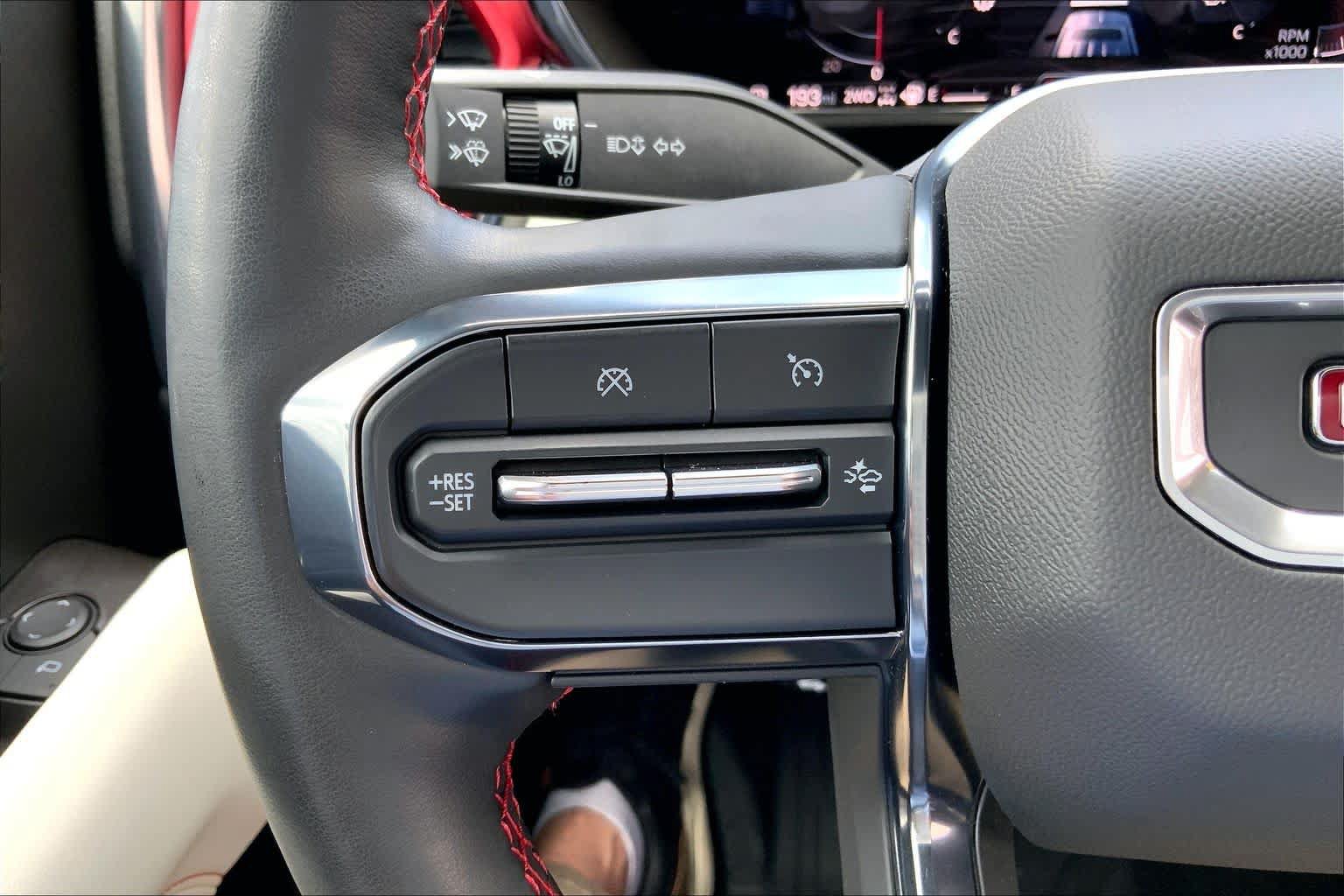 Used 2024 GMC Canyon AT4X AWD/4WD image 23