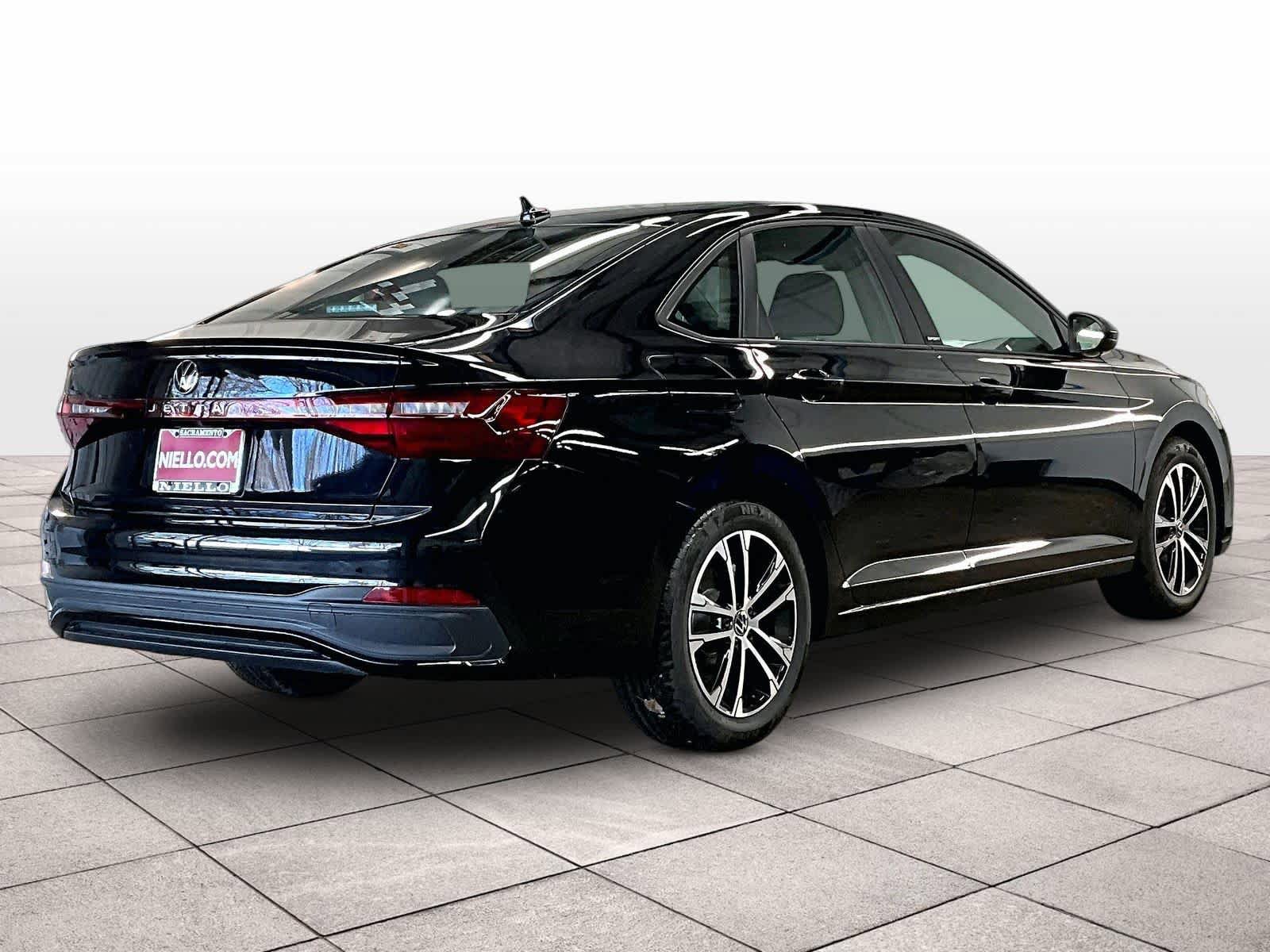 New 2026 Volkswagen Jetta Sport FWD image 4