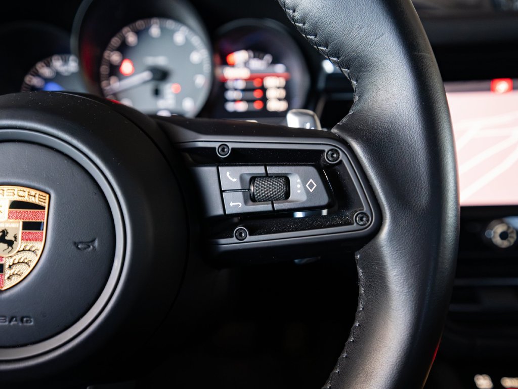 Certified 2023 Porsche Macan S AWD/4WD image 16