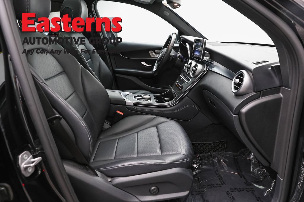 Used 2018 Mercedes-Benz GLC 300 4MATIC image 25