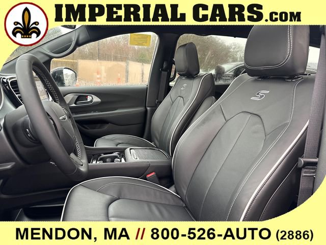 New 2026 Chrysler Pacifica Limited w/ S Appearance Package image 37