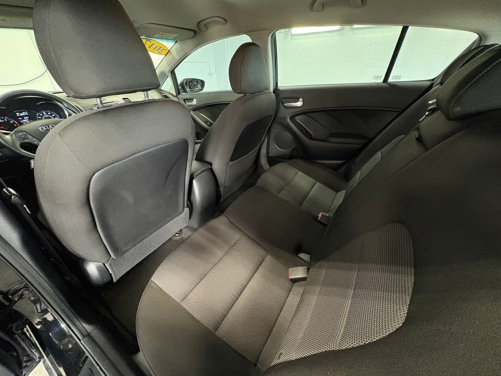 Used 2017 Kia Forte LX FWD image 23