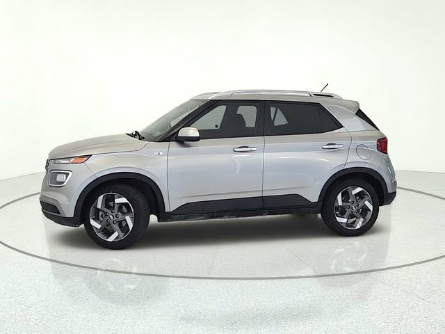 Used 2025 Hyundai Venue SEL FWD image 8