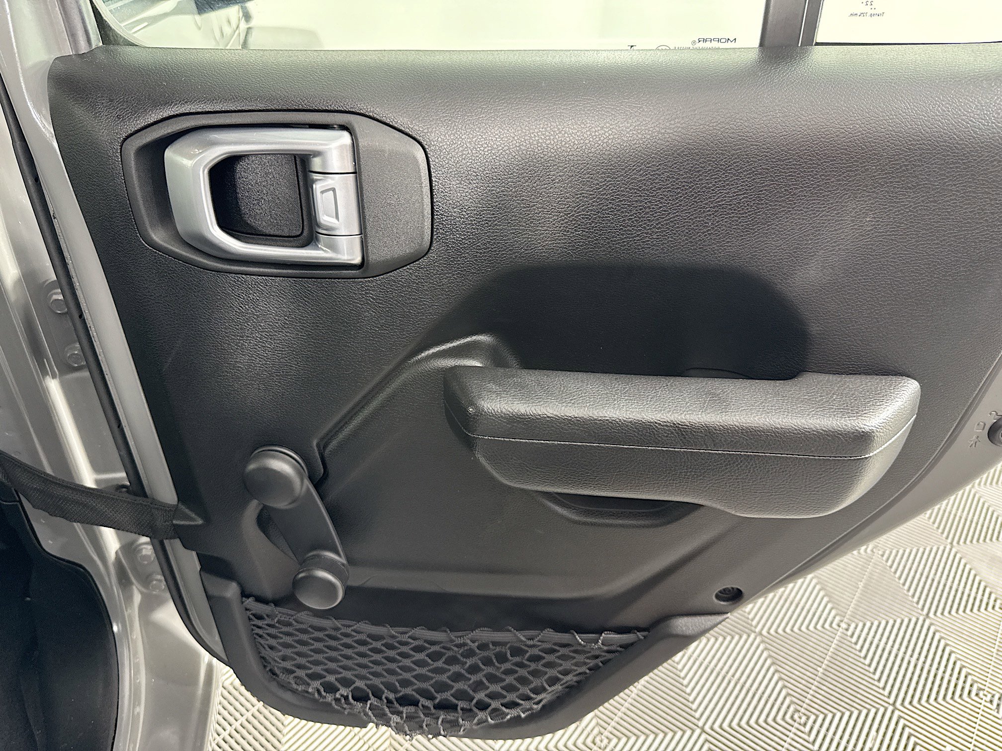 Used 2023 Jeep Wrangler Sport image 27