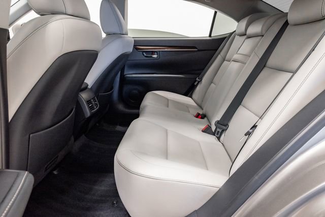 Used 2015 Lexus ES 350 w/ Luxury Package image 23