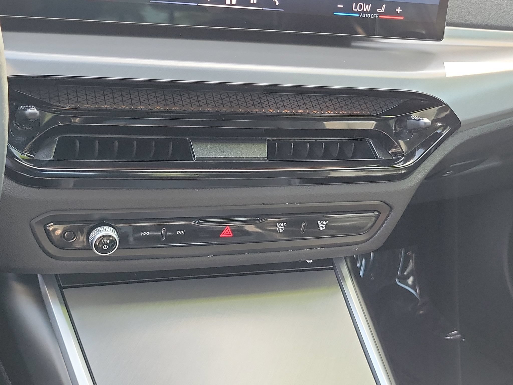 Used 2025 BMW M340i w/ Premium Package RWD image 27