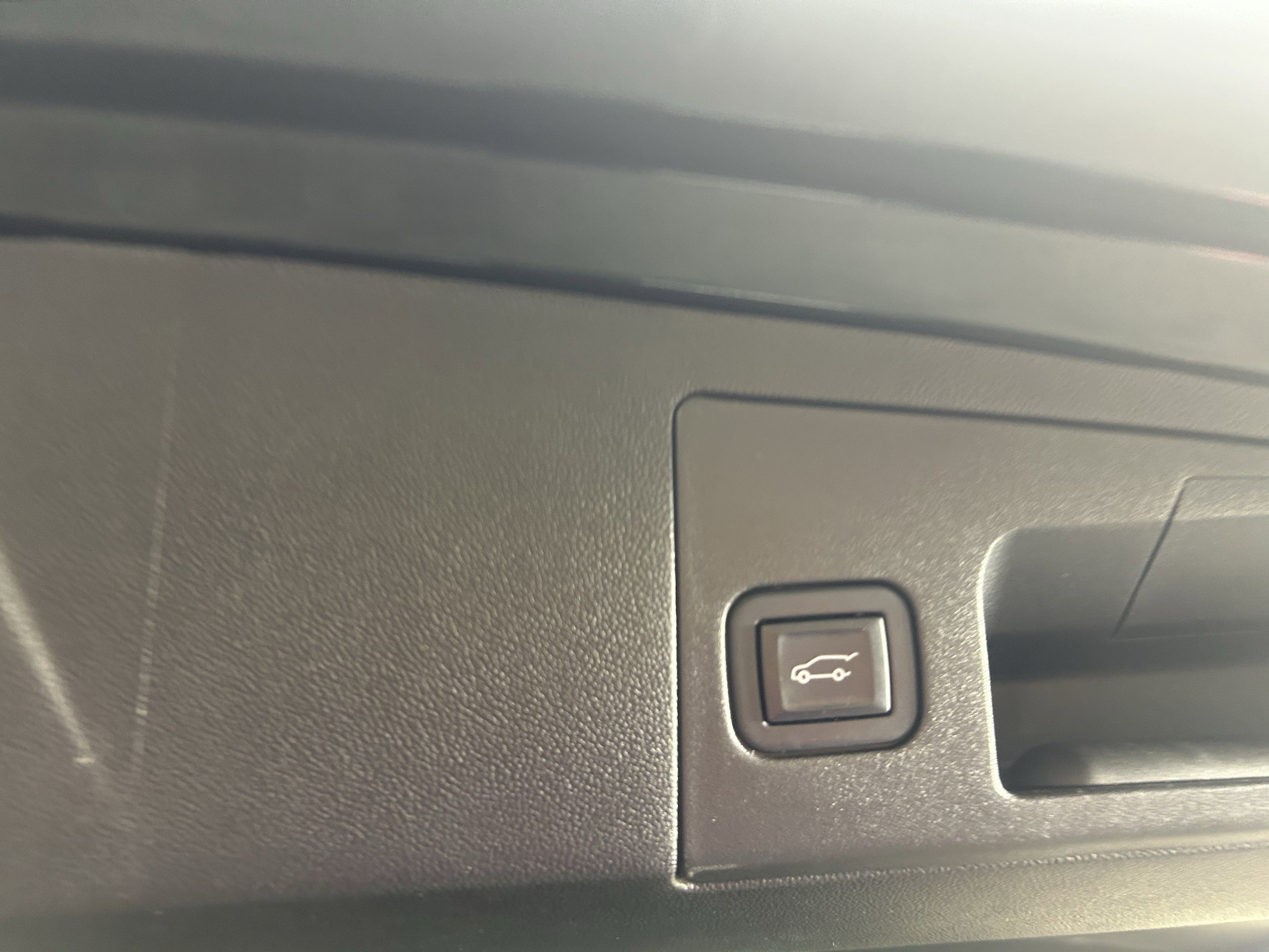 Used 2022 Cadillac XT5 Sportv w/ Technology Package image 20