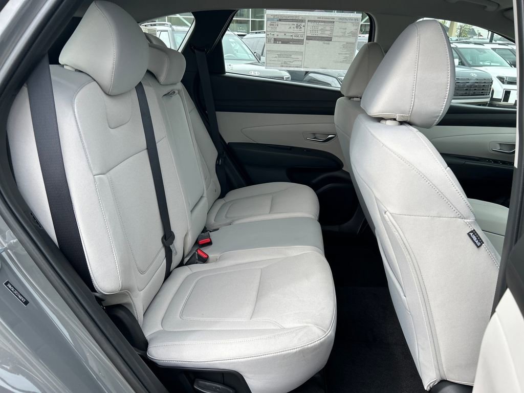 New 2026 Hyundai Tucson SE image 19