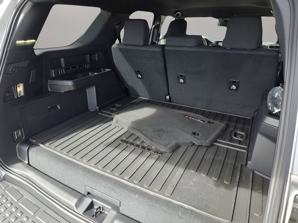 Used 2025 Toyota 4Runner TRD Off-Road image 30