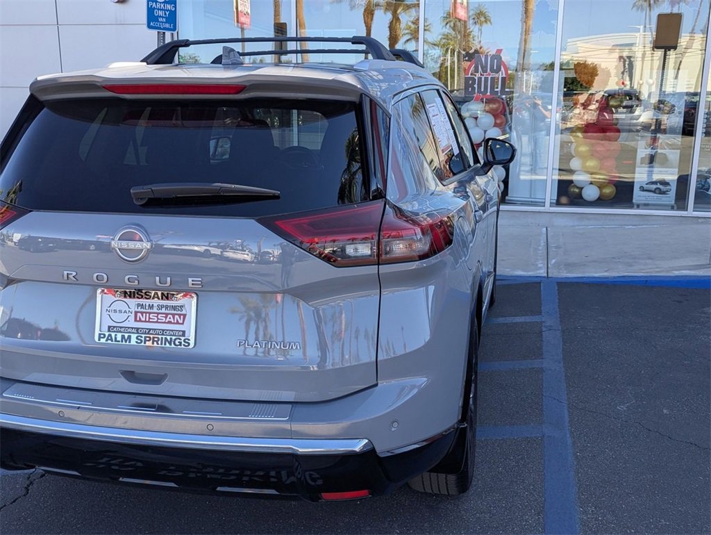 Certified 2025 Nissan Rogue Platinum w/ Platinum Premium Package image 11