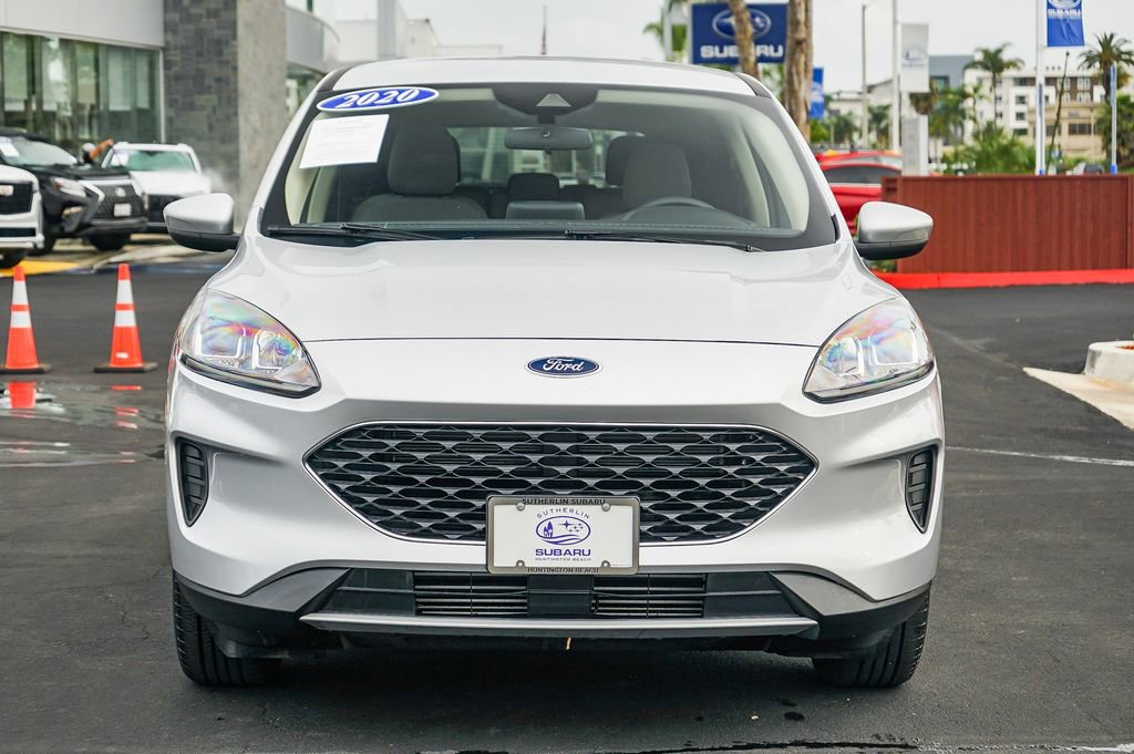 Used 2020 Ford Escape SE image 2