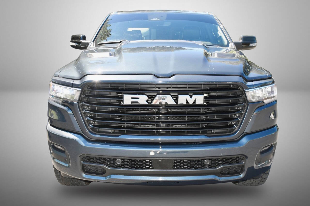 Used 2025 RAM 1500 Laramie AWD/4WD image 10