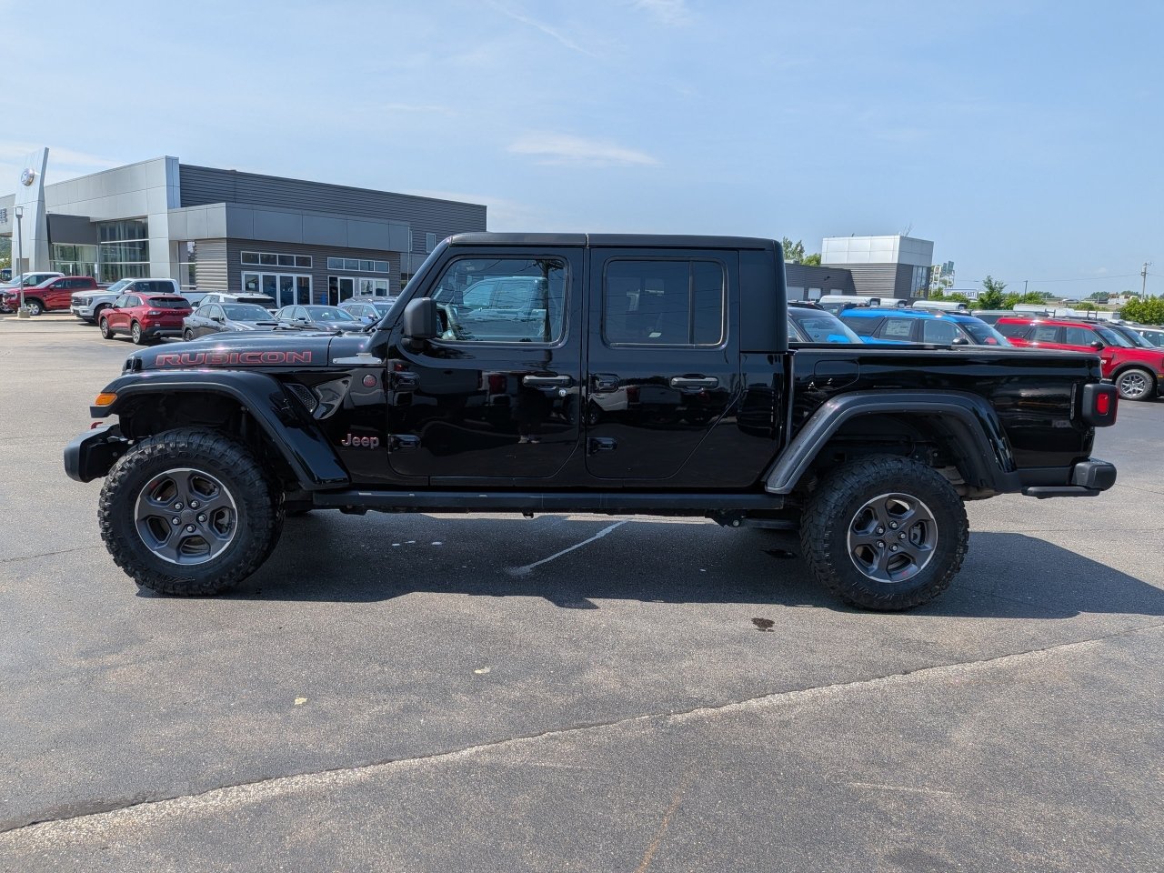 Used 2023 Jeep Gladiator Sport AWD/4WD image 7
