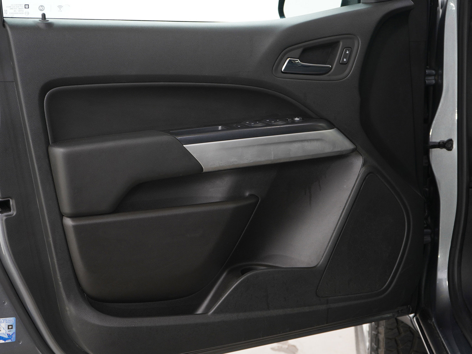 Used 2022 Chevrolet Colorado LT image 18