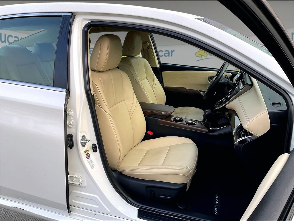 Used 2013 Toyota Avalon XLE FWD image 11