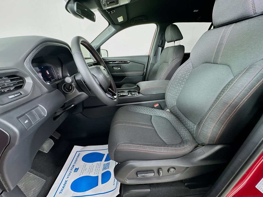 New 2026 Honda Pilot Sport image 25
