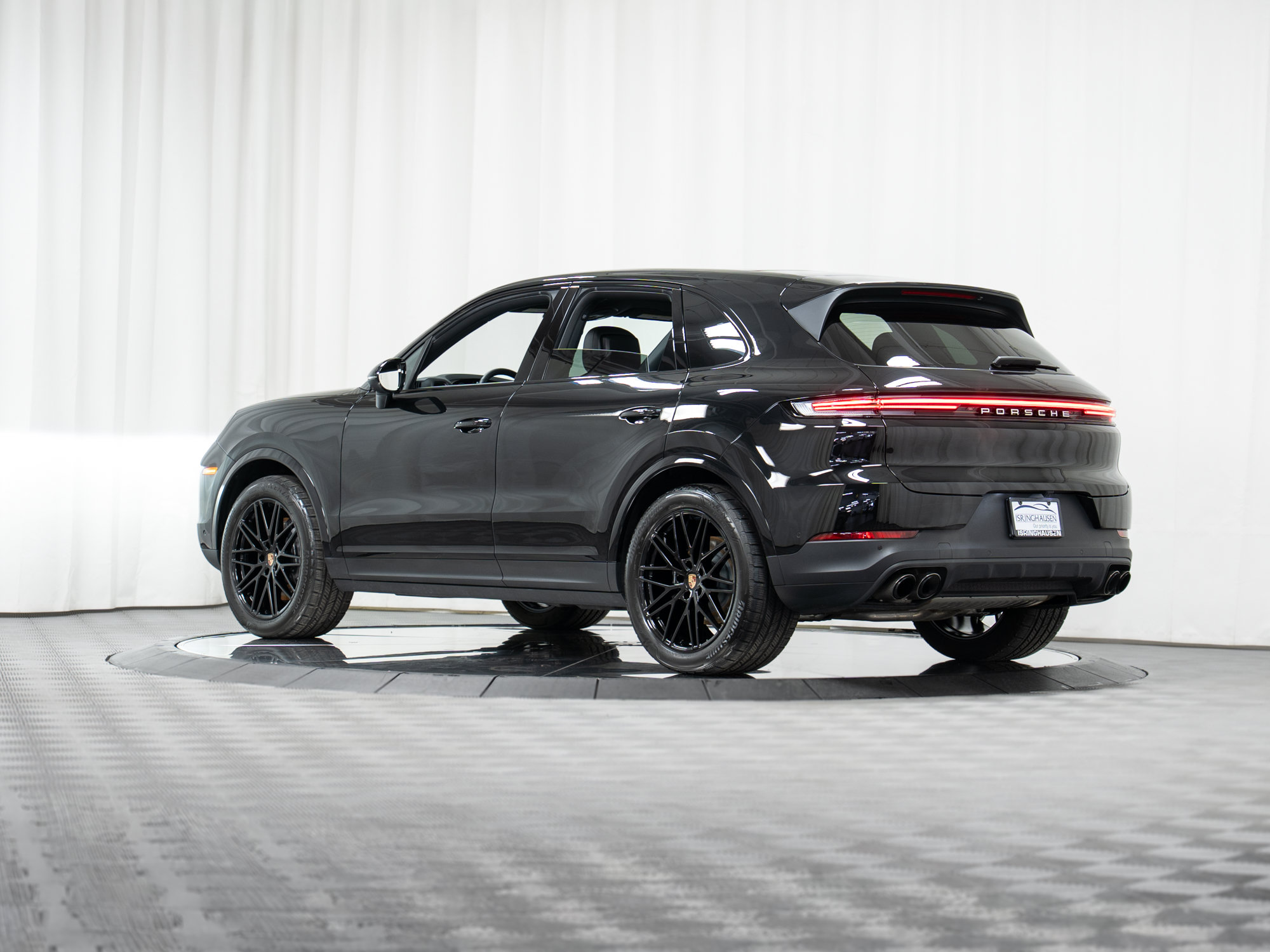 Used 2026 Porsche Cayenne AWD/4WD image 30