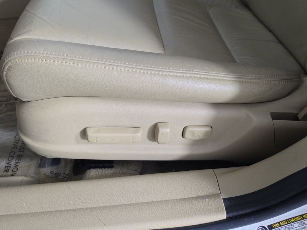 Used 2012 Honda Accord EX-L image 10