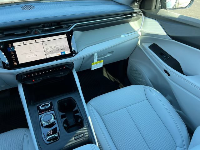 New 2026 Jeep Cherokee Limited AWD/4WD image 32