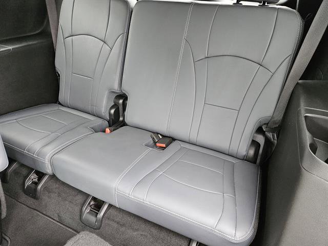 Used 2024 Buick Enclave Premium image 19