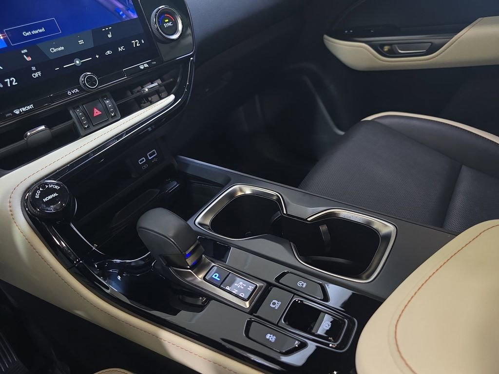 Used 2023 Lexus NX 250 FWD w/ Towing Package (2000 Lbs) image 25