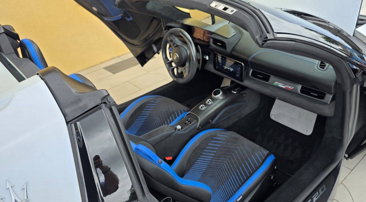 Used 2024 Maserati MC20 Cielo RWD image 56