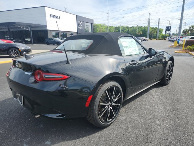 New 2026 MAZDA MX-5 Miata Grand Touring RWD image 3