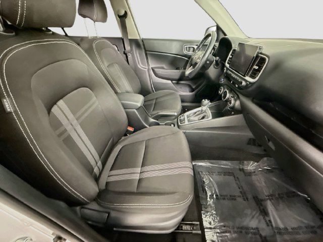 Used 2021 Hyundai Venue SEL w/ Premium Package FWD image 28