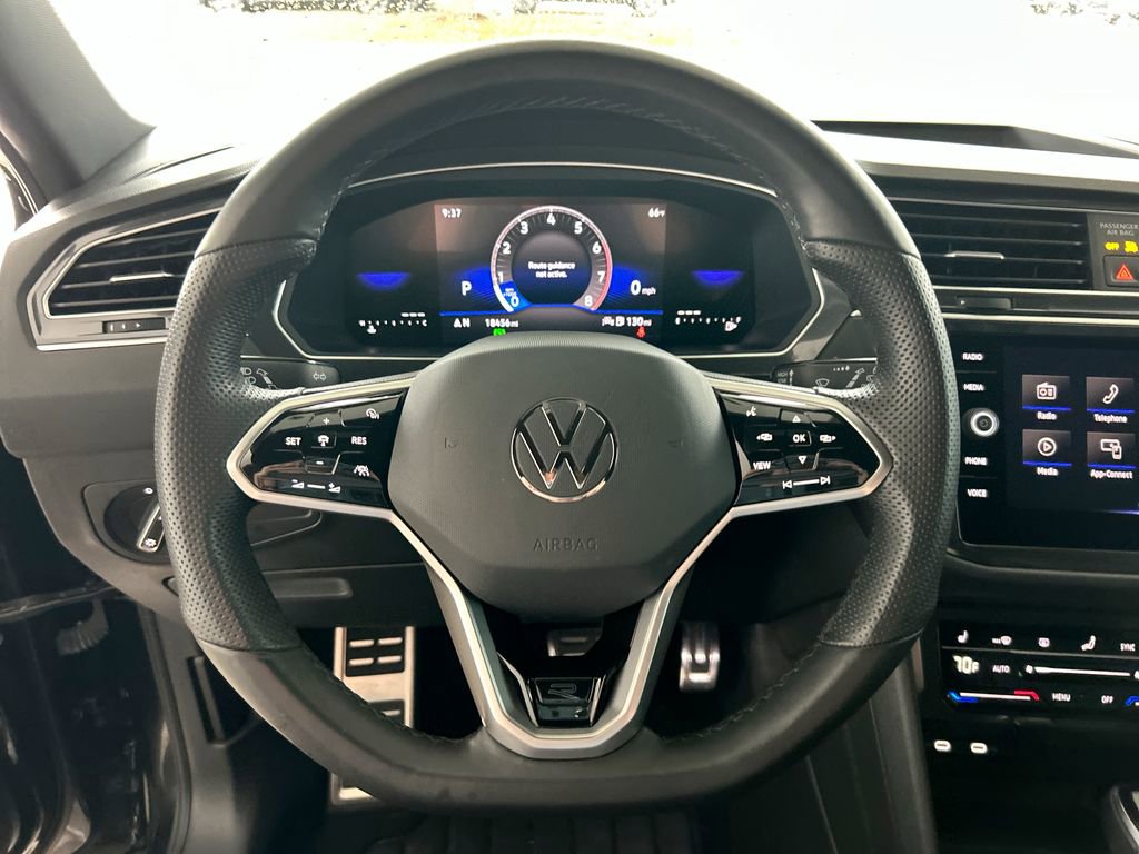 Certified 2024 Volkswagen Tiguan SE R-Line image 16