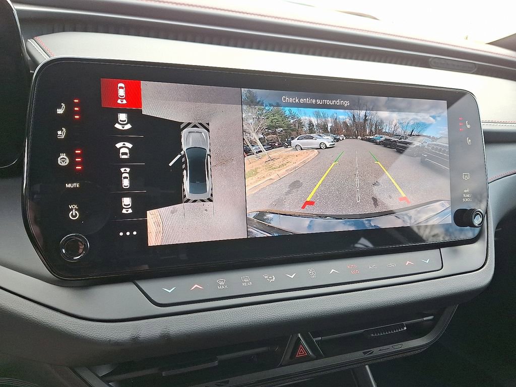 Used 2024 Dodge Charger R/T w/ Plus Group image 18